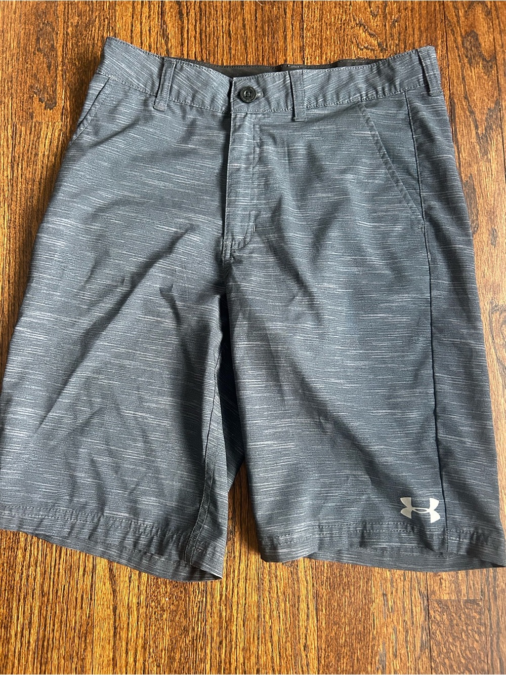 Under Armour Youth 16 Heathered Charcoal Athletic Shorts